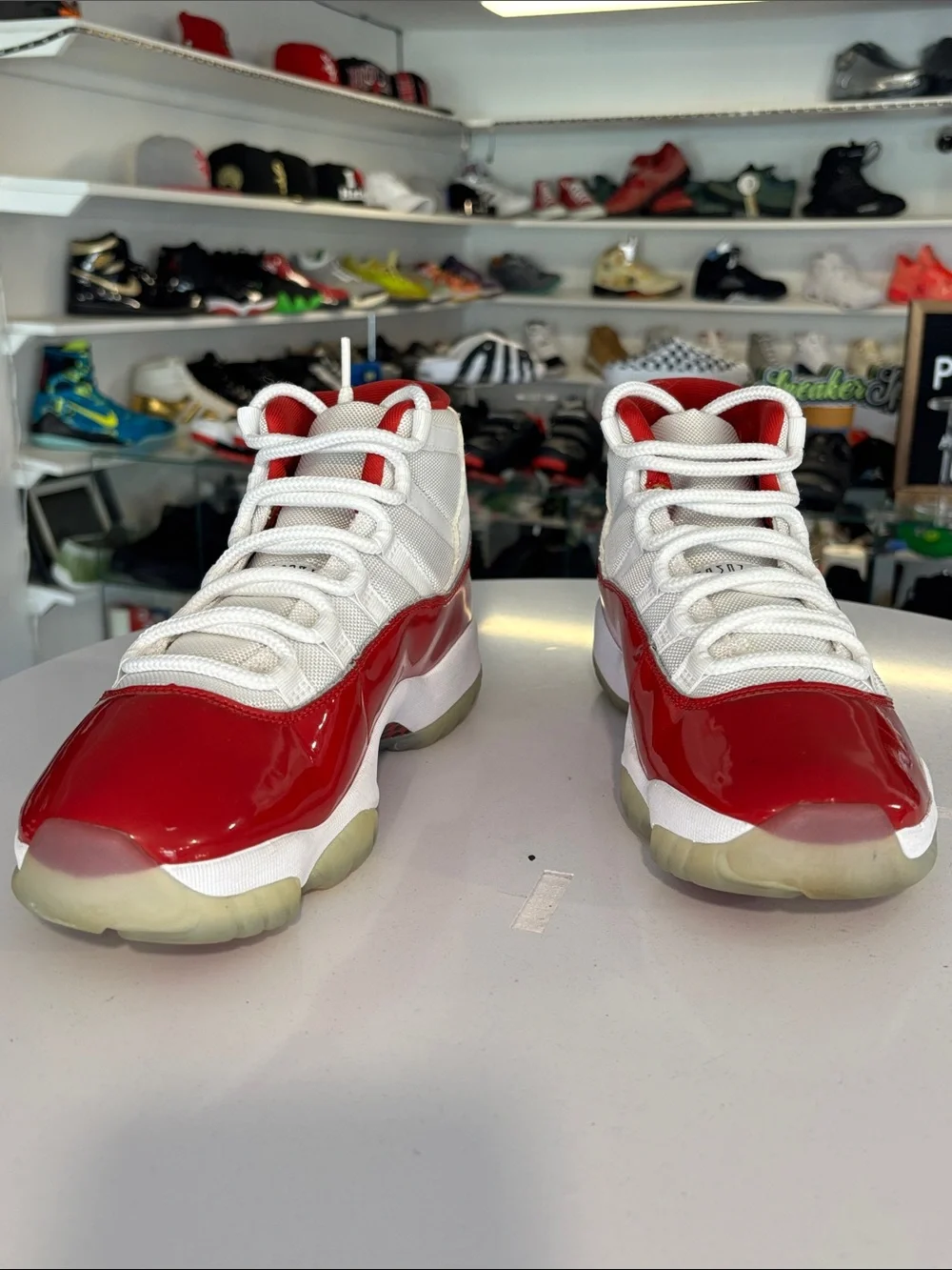 Air Jordan 11 Retro Cherry Mens 8.5
